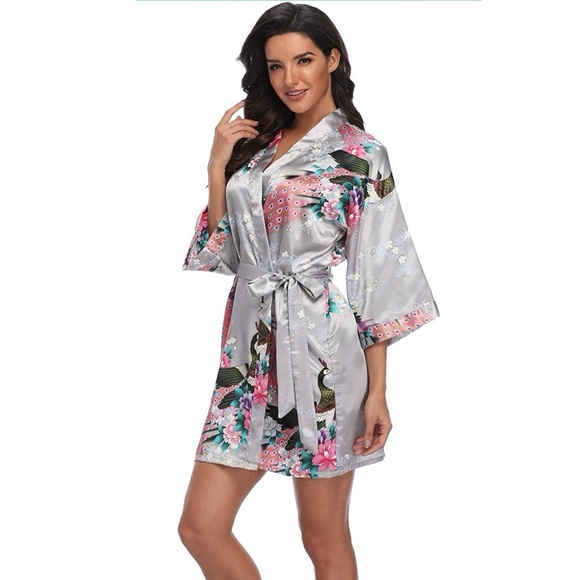 Satin  Chic Floral Kimono Dressing Gown Loungewear Robe Size Large - Picture 1 of 5